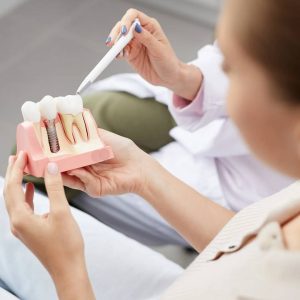 Oral Surgery and Dental Implants in Toronto, ON