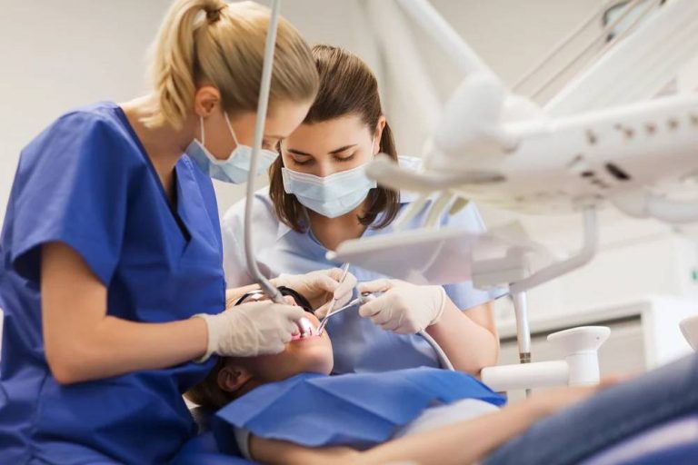 dental implants in Toronto